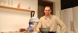 Hemma hos LHC-backen: "Köpte tavlorna på Östenssons parkering"