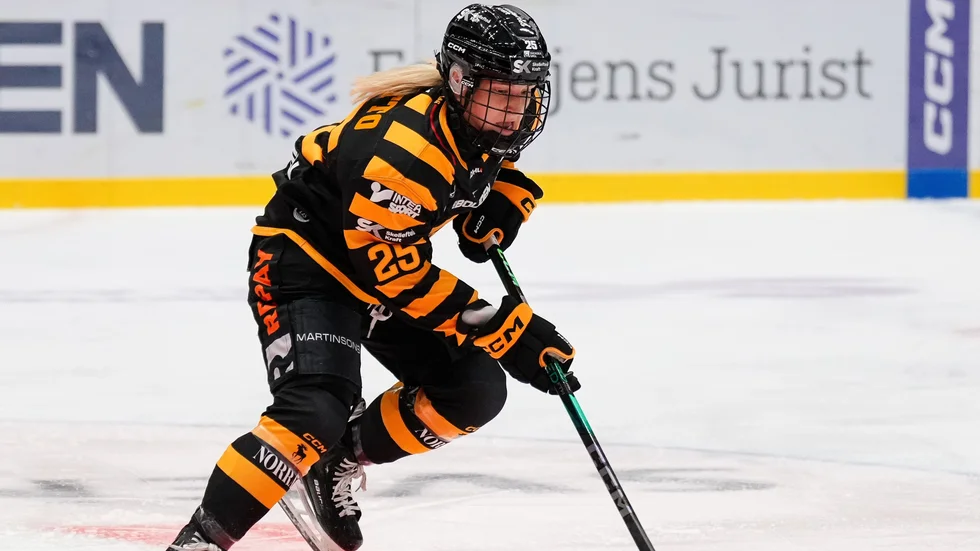 Mikayla Lantto blev stor matchvinnare för AIK och gjorde matchens enda mål mot Leksand. AIK:s starka svit fortsätter.