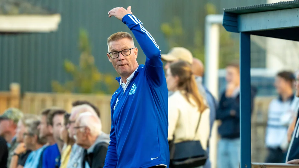 Peter Magnusson fortsätter att leda Södra Vi kommande säsong.