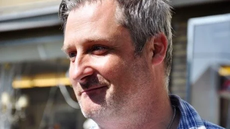 Tobias Ahlstedt på Familjeveckan hoppas att någon annan vill ta över totalloppisen nästa år. Det är bra med återanvändning, säger han.