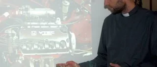 Han vet allt om bilens själ och hjärta
