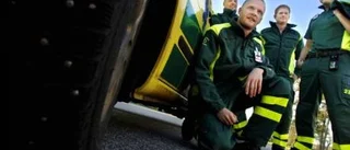 Här är ambulansens nya kläder