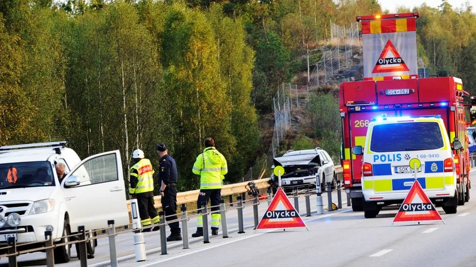 Kö. Olyckan skedde i en köbildning vilket ledde till att en ännu längre kö bildades i norrgående riktning på E 22 under fredagskvällen.