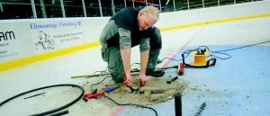 Jimmy fixade hålet i isen