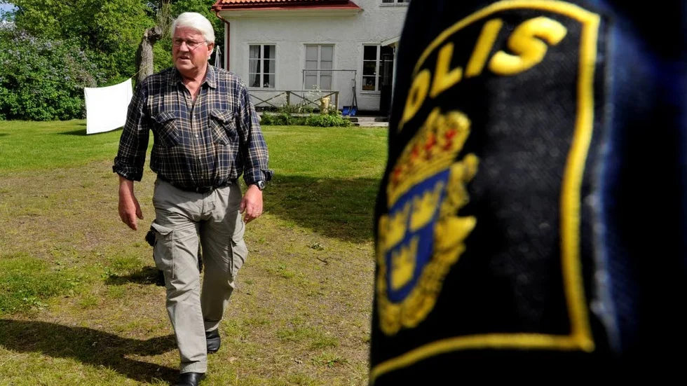 CHOCK. Ingemar misstänktes direkt ligga bakom sin hustrus död. Först efter ett halvår avskrevs han från utredningen – Agneta Westlund dödades av en älg.
