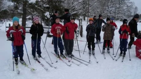 Några av deltagarna i Blackstads IF:s poängjakt, från vänster: Ellen Friberg, Louisa Lindersson, Linus Andersson, Joel Andersson, Loke Östangård, Anton Vetsmand och Linnea Friberg.