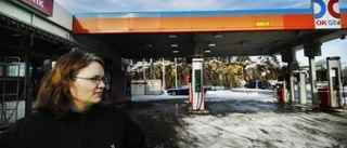 Tjuvar försökte såga sig genom taket