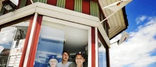 Glasskiosk ger unga jobb