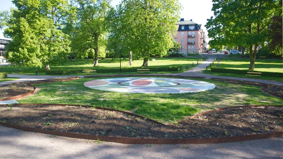 Stadsparken. Tomt och stilla.