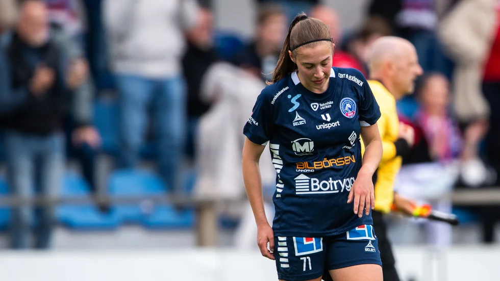 LFC:s Vilma Koivisto deppar under förlustmatchen i Vittsjö. Fjolårets tabelltrea har inlett allsvenskan svagt.