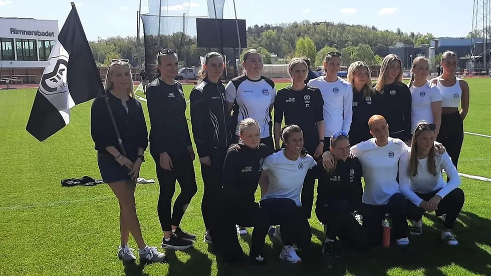 Motala AIF:s friidrottsdamer kom tvåa i division 1-tävlingen i Uddevalla och är klart för lag-SM. 