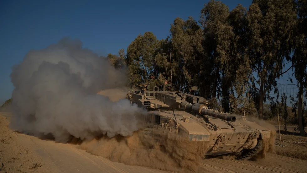 Israeliska soldater nära gränsen mot Gaza. Bild från 8 juli 2024.