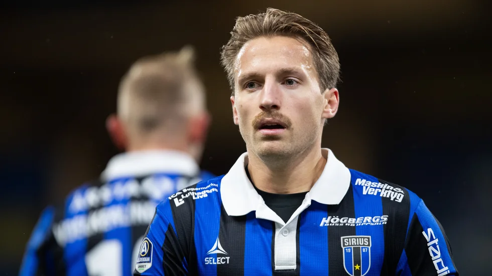 Daniel Stensson med mustasch i höstas.