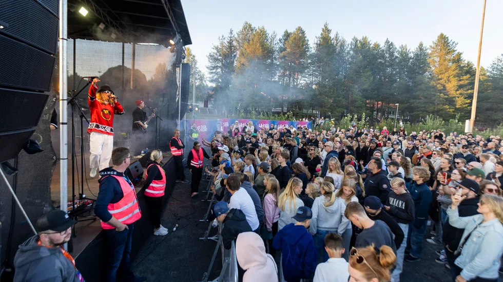 LÅ Vibe 2024 tog plats på Porsön, Råneå och Antnäs. "Hela kommunen ska kunna uppleva kultur som allting annat", säger Evelina Rydeker (MP), ordförande i Kultur- och fritidsnämnden.