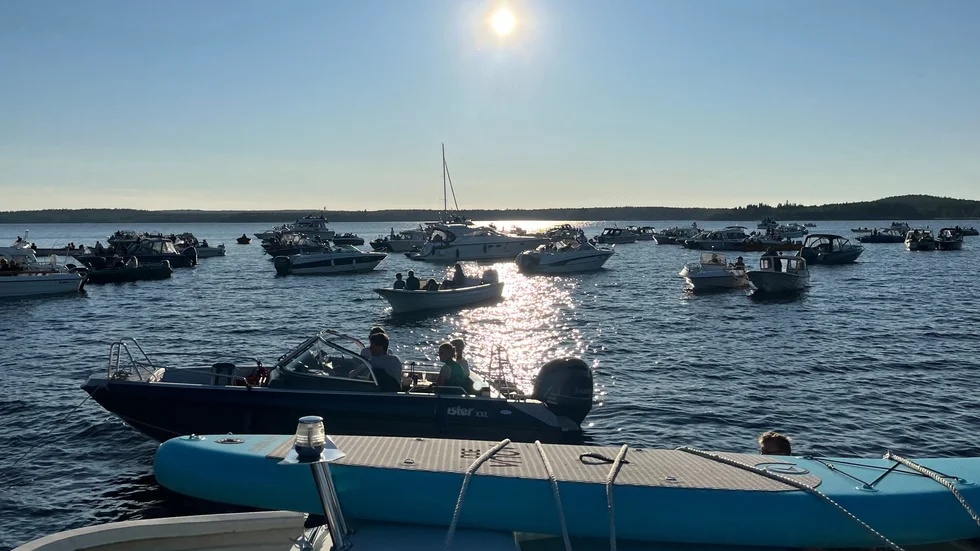 På onsdagskvällen hölls det skärgårdskonsert på Lill-Renholmsgrundet i Luleå. Närmare 100 båtar var på plats, berättar Britta Bergström.