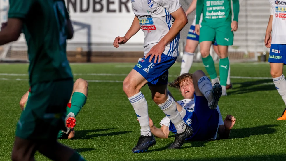 IFK Luleås Axel Sundberg erkänner att derbykänslorna tog över i förra veckans förlust borta mot Boden. "Jag var stundtals riktigt förbannad både på mig själv och resultatet som det var just då", säger han.