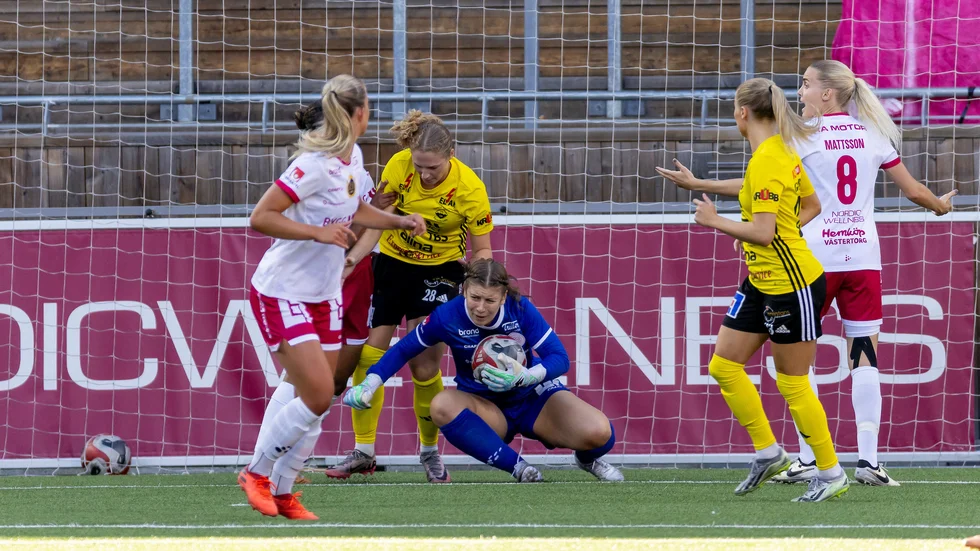 Uppsalas målvakt Matilda Nurmi, under matchen i Elitettan mellan Uppsala och Gusk på Studenternas.