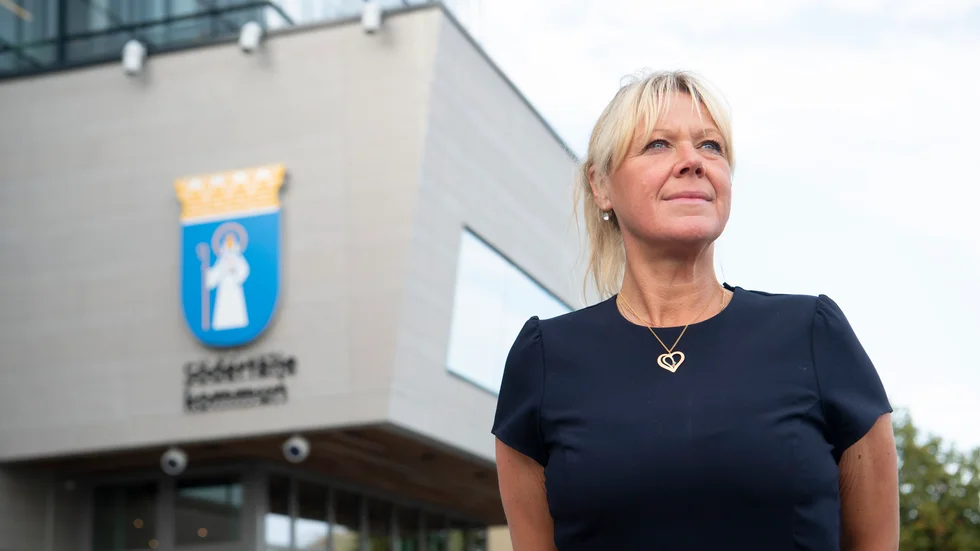 Anna Flink arbetar nu som säkerhetschef i Kalmar kommun. När bilden togs arbetade hon i Södertälje kommun. Genom envetet arbete och med starkt politiskt stöd bidrog hon till att socialtjänsten rätade på ryggen i välfärdsarbetet.