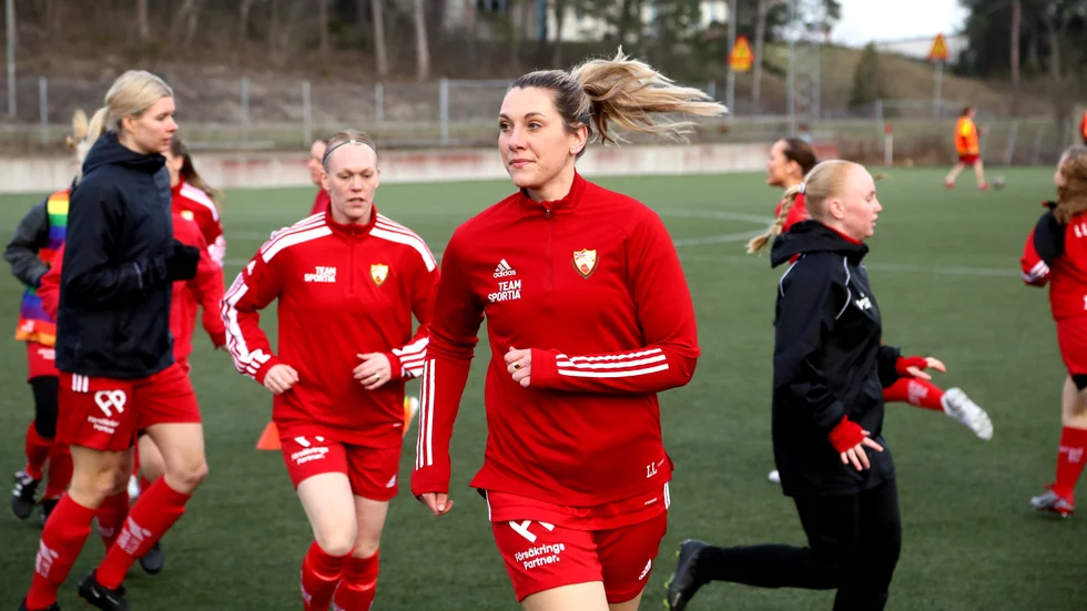 Hangvar B besegrade Klintehamn i division 4-premiären.