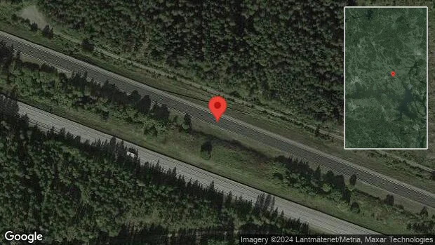 Personbil står still på E18