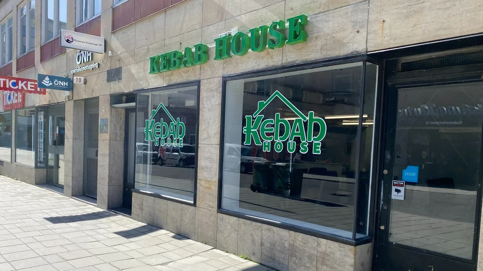 Kebab house har tagit över Color foods gamla lokal och planen är att premiäröppna under måndagen.