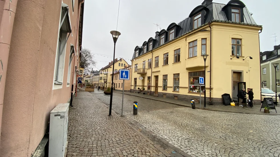 Hospitalsgatan blir både gågata och sommargata (1 april–31 oktober) efter enhälligt beslut i teknik- och fritidsnämnden.