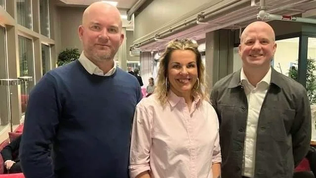 Joakim Hedqvist, verksamhetschef Nord vid Kreativgruppen, och David Öquist, vd för Sunpine ville göra en gemensam satsning för att öka kunskaperna om hur klimakteriet påverkar arbetslivet. Till sin hjälp tog de klimakteriecoachen Åse Borgeryd.