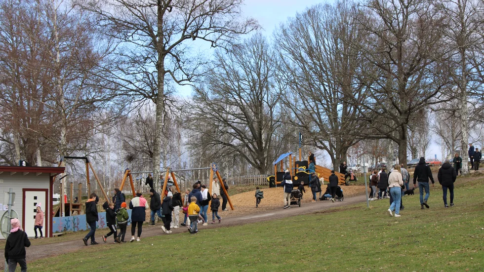 Bild från förra årets påskäggsjakt på Vimmerby Camping.
