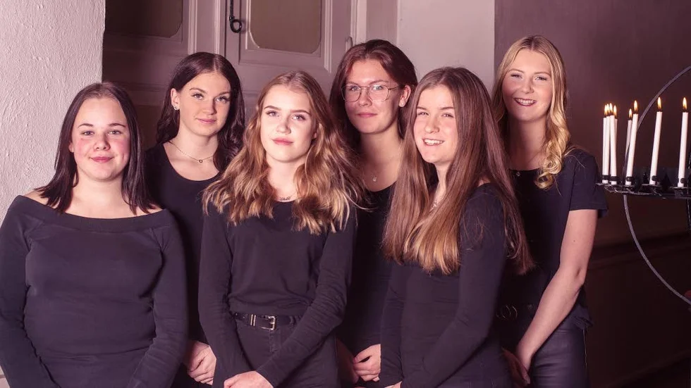 Sandra Björk, Elise Jennersjö, Elida Andersson, Tilda Sjöö, Moa Myrlander och Emma Björk är kandidaterna till Kristdala Lucia 2018.