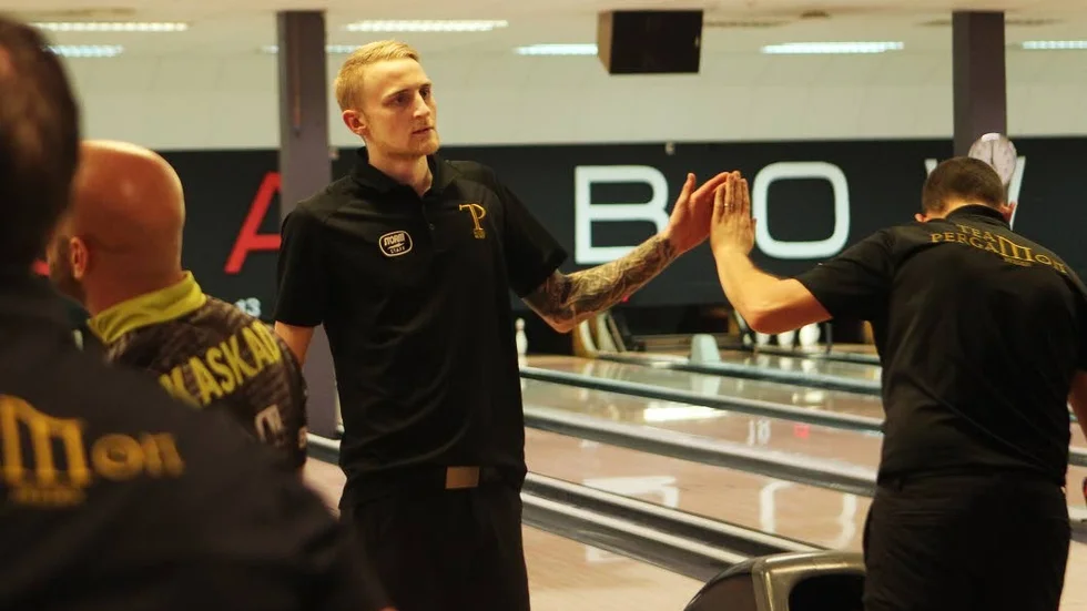 Jesper Svenssons äventyr i Weber Cup inleds idag.