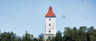 Målningen av Spårö Båk skjuts upp