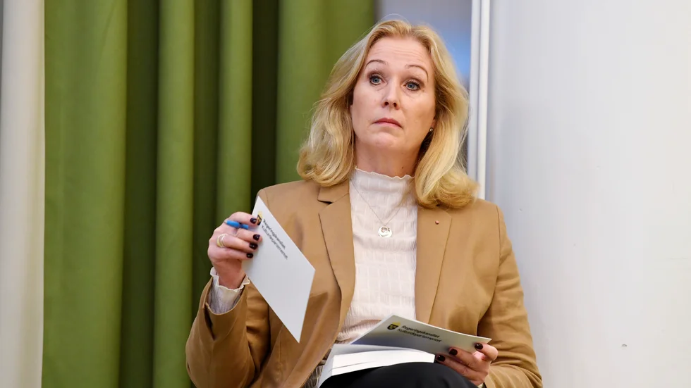 Kulturminister Jeanette Gustafsdotter uppmanar kulturutövare i Sverige att söka återstartsstöd hos Kulturrådet. Arkivbild.