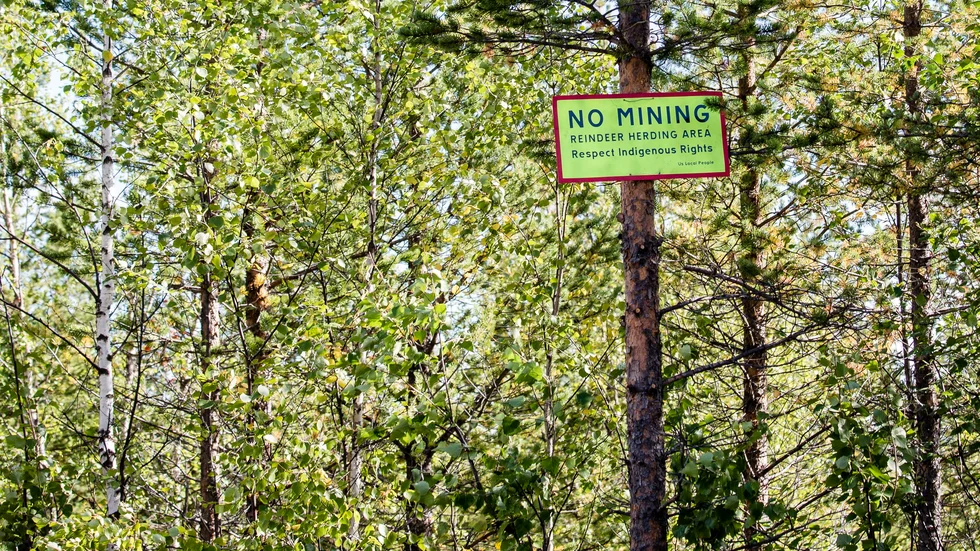 Skyltprotest mot gruvplanerna i Kallak.