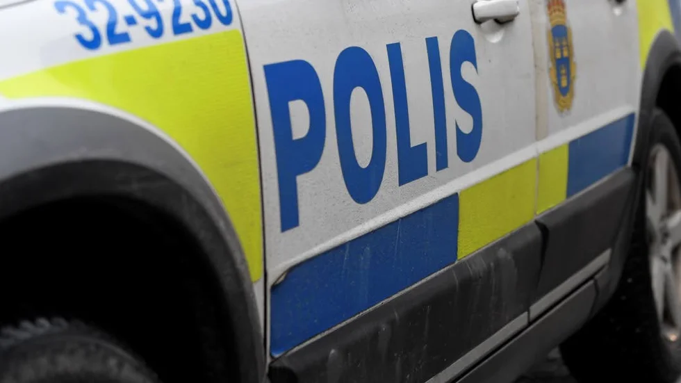 Polisen tillkallades till en lägenhet i centrala Västervik natten mot tisdagen.