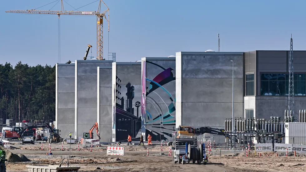 Planerad byggplats för Teslafabriken i Grünheide i Tyskland. Arkivbild.
