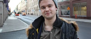 Bloggaren gör deckardebut