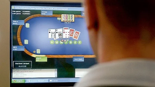 Var tionde man mellan 18 och 25 år har problem med sitt spelande. Foto: Scanpix