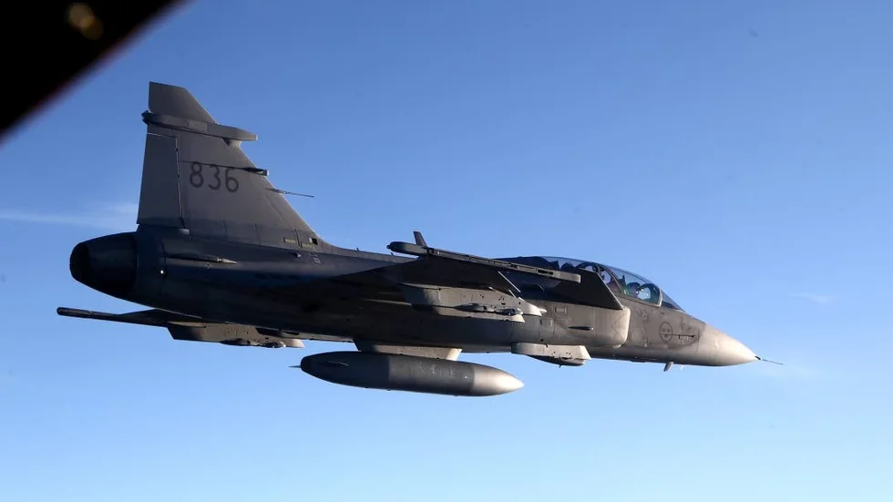 På tisdagen håller Saab årsstämma i Linköping. En flyguppvisning med Gripen planeras till omkring klockan 15.00.