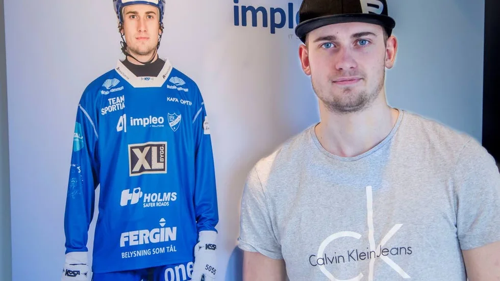 Elias Gillgren har bestämt sig. Han spelar i IFK Motala i ytterligare två säsonger.
