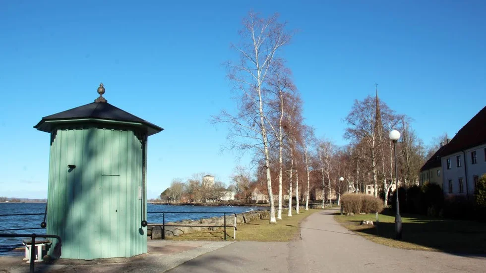 Badbrygga vid strandpromenaden föreslås i ett medborgarförslag.