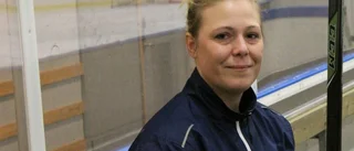Hon tar plats bland herrarna