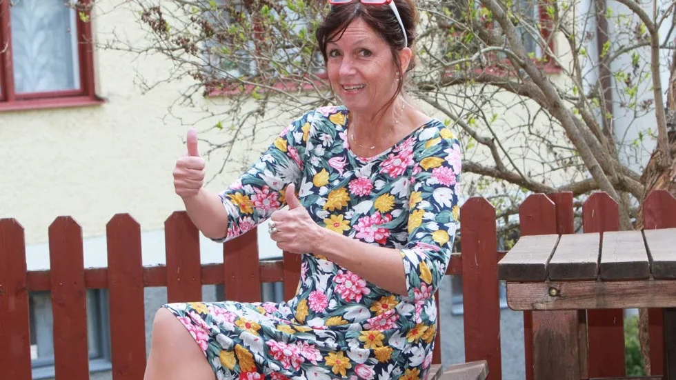 Anja Praesto är en av flera författare till boken "Det mörka Östergötland". Hon uppmanar oss att våga ge oss ut till de spöklika och hemska platser hon och hennes kollegor skildrar. Om inte annat så kan ju egna livet här och nu framstå som betydligt muntrare. 