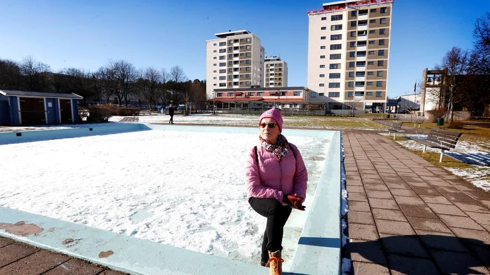 "Äntligen. Vilken lättnad!" Irmeli Andersson är ordförande för lek- och plaskdammsföreningen i Johannelund. I morgon lördag återinvigs den.
