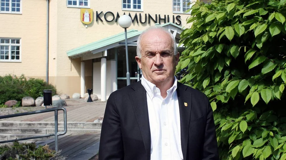 Sorti för Konsensus
Inkompetent hantering ledde till avgång för Mats Wahrén och hans kamrater.