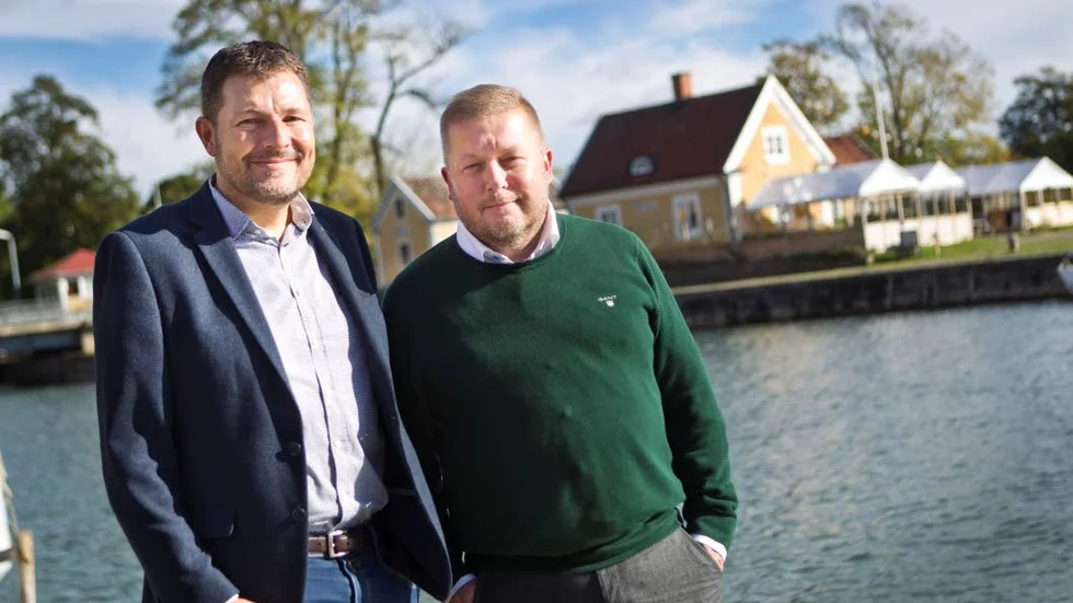 Vd Jan Harrit och Thomas Nielsen, projektledare, på plats i Motala.