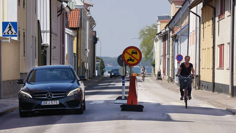 Hamngatan är omdiskuterad. Bilden är tagen då man testade en enkelriktning av gatan.
