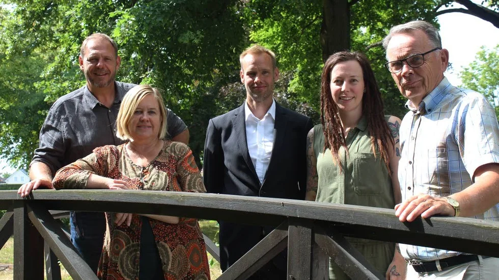 Tomas Kronståhl (S), Gun Lindberg, Dennis Wiström, Anna Bodjo (MP) och Conny Tyrberg (C) ser alla fram emot de framtida satsningarna.