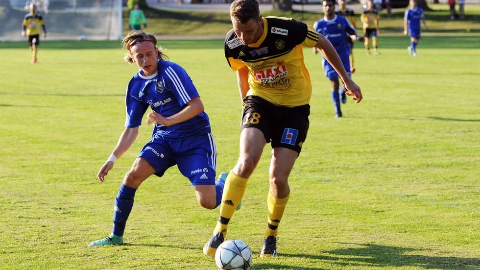 Hjalmar Grahn gjorde båda mål när VFF vann.