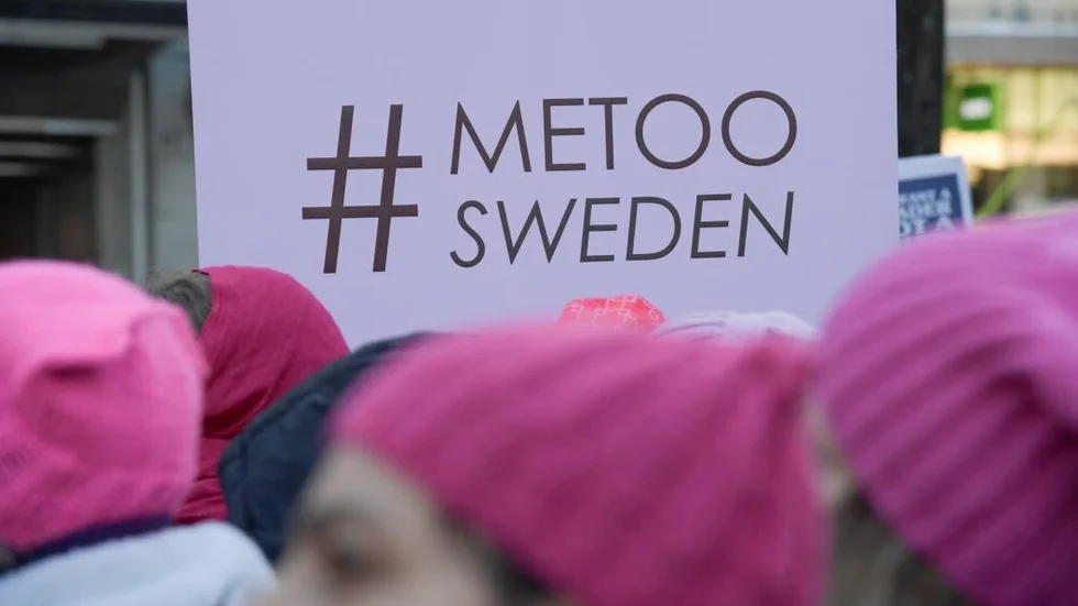 För att jämställdhet ska uppnås krävs kraftfulla politiska förslag, skriver debattörerna.