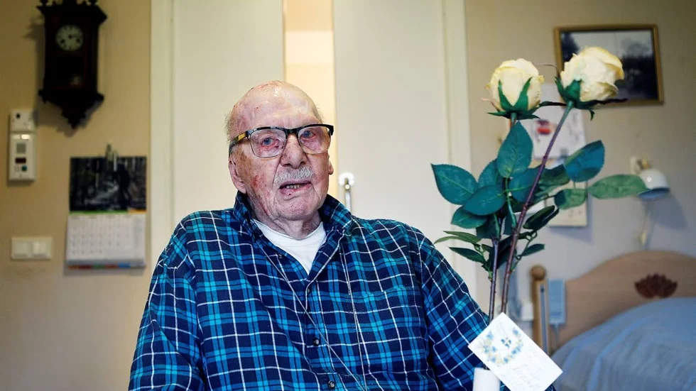 ”Ekorren”. Thore Moberg fick namnet när han jobbade på Motala Verkstad. Den 18 november blir han 100 år, men minnet är kristallklart och han kan berätta om ett helt annorlunda Sverige.